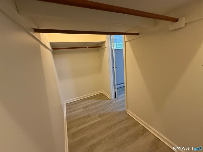 Building Photo - 388 S Main St