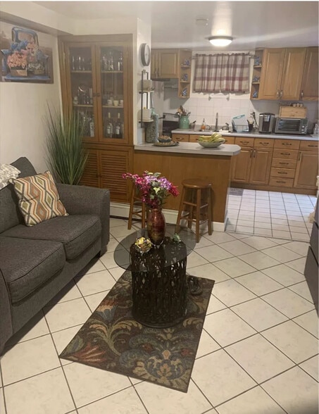 Building Photo - 173 Cook Ave