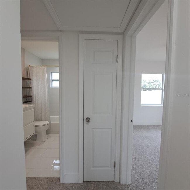 Building Photo - 2851 28th Ave N