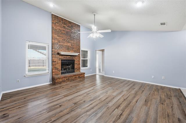 Building Photo - 6421 Fairview Dr