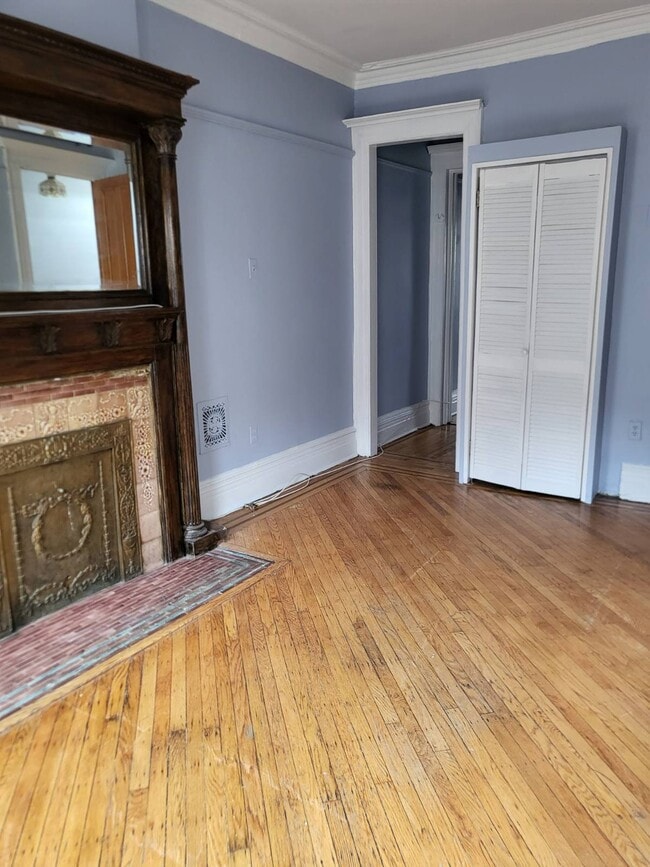 Building Photo - 19 Revere Pl