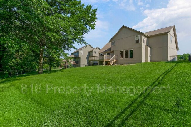 Building Photo - 701 Tomahawk Ct