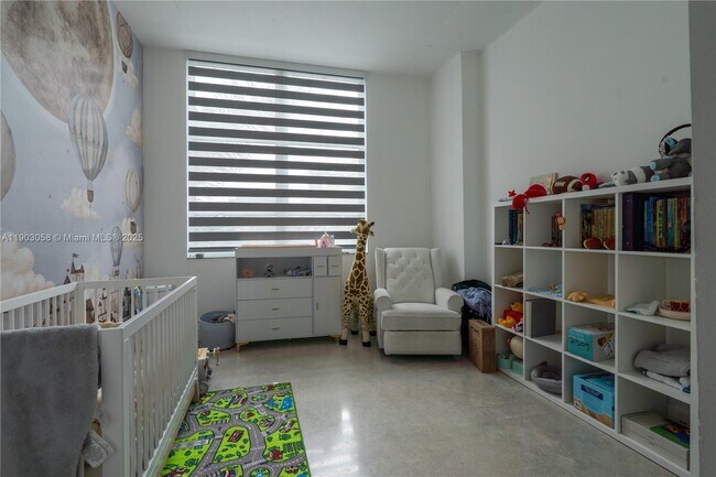 Building Photo - 2001 Biscayne Blvd