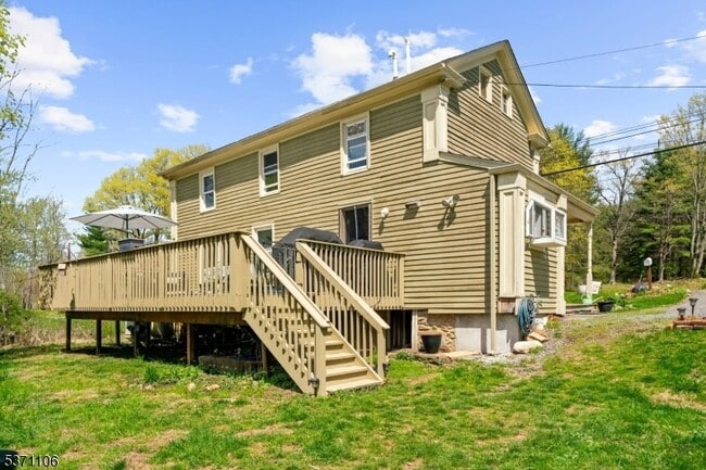 Building Photo - 247 Cokesbury Rd