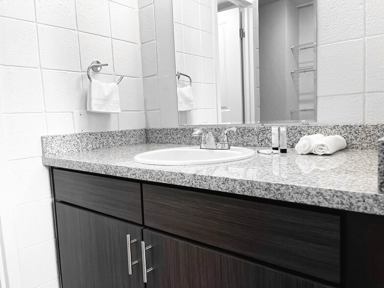 Building Photo - 2515 Burnet Ave