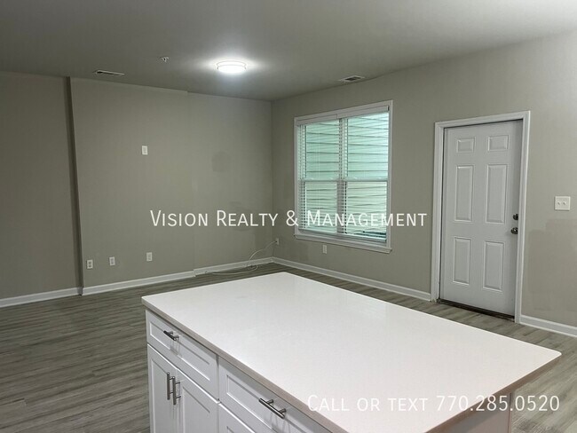 Building Photo - 8336 Triple Crown Dr