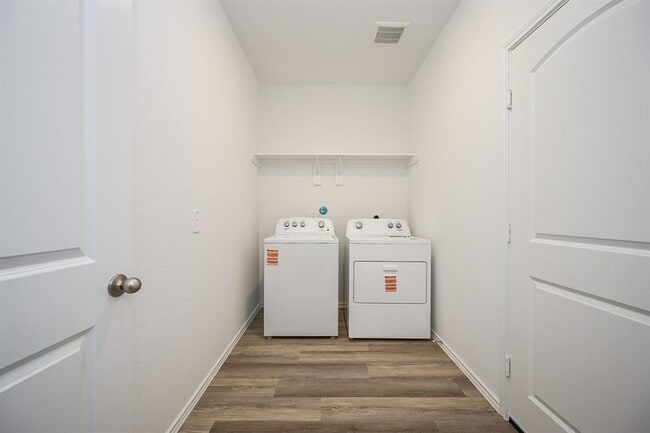 Building Photo - 16822 Paintbrush Holw Ln