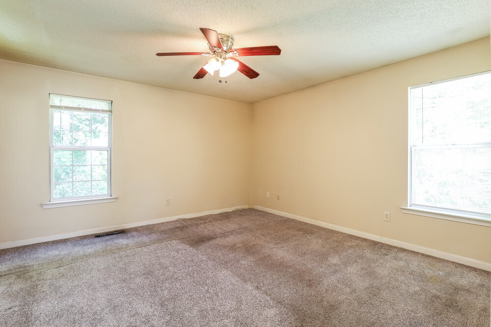 Building Photo - 200 Settlers Ridge Ln