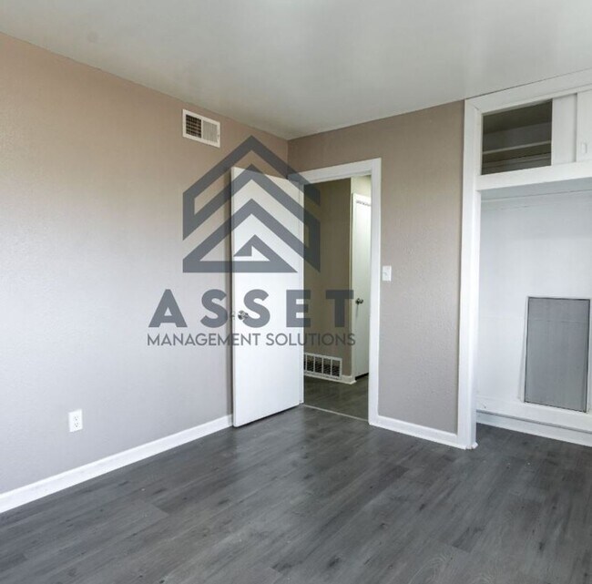 Building Photo - 4-Bedroom Available for Rent to Own & Lease!!