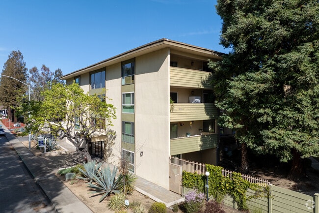 Building Photo - Crestview Apartments