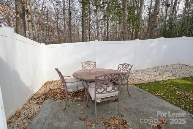 Building Photo - 1542 Rumstone Ln