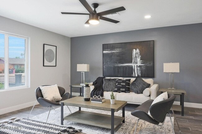 Building Photo - 8444 E Bonita Dr