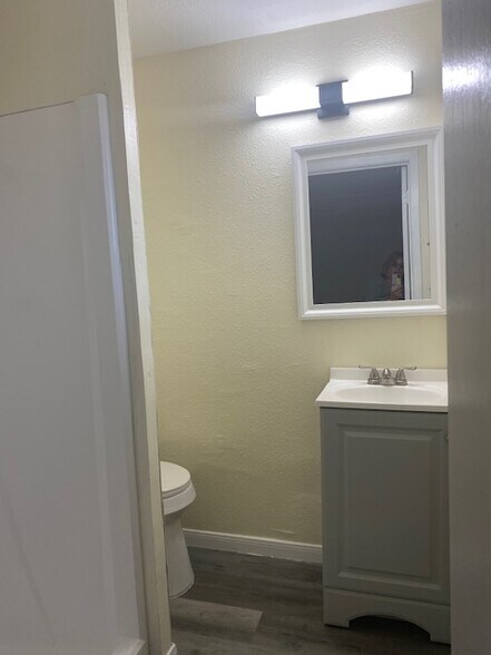 Building Photo - 154 Greenhaven Dr