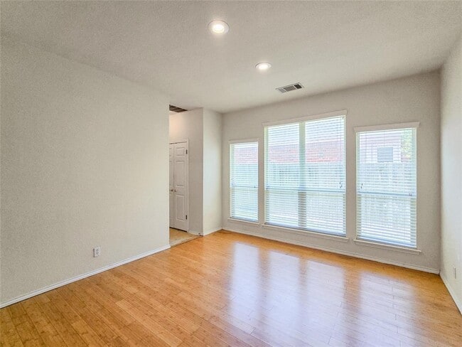 Building Photo - 7005 Rambollet Terrace