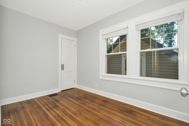 Building Photo - 3343 Carrollton Ave