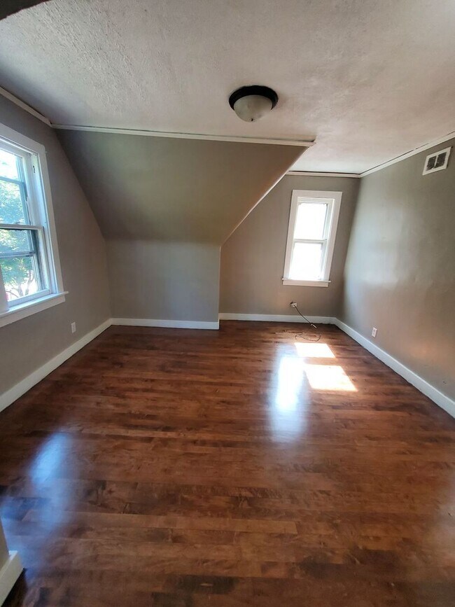 Building Photo - 3149 N 25th St