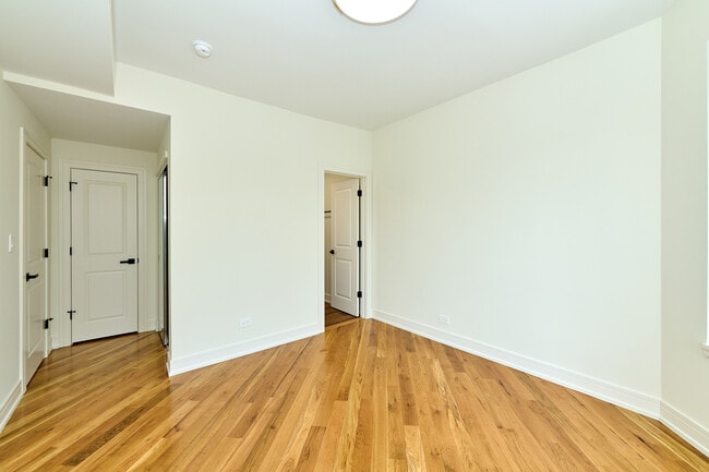 Building Photo - 5200 N Winthrop Ave