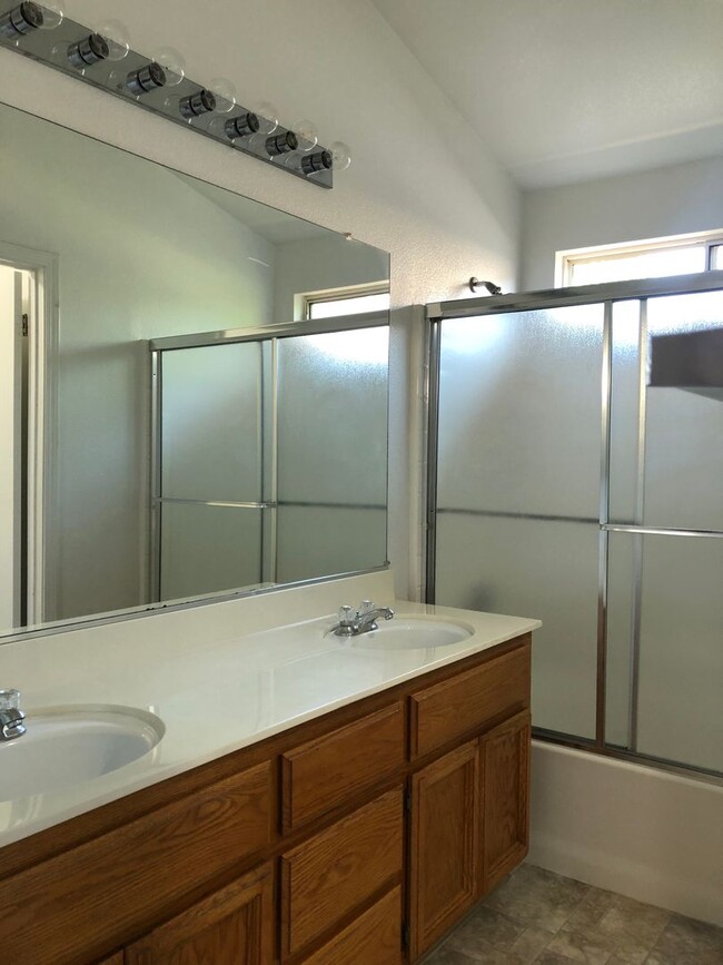 Building Photo - Southbrook in Cordelia! New interior & Cor...
