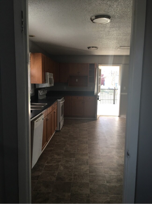 Building Photo - 967 Ford Chapel Rd