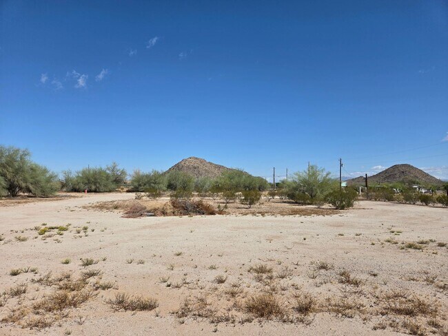 Building Photo - Queen Creek 3 bed / 2 bath on just under 5 Acres! No HOA!