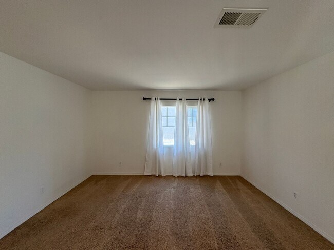 Building Photo - Welcome to this beautiful, light-filled ho...