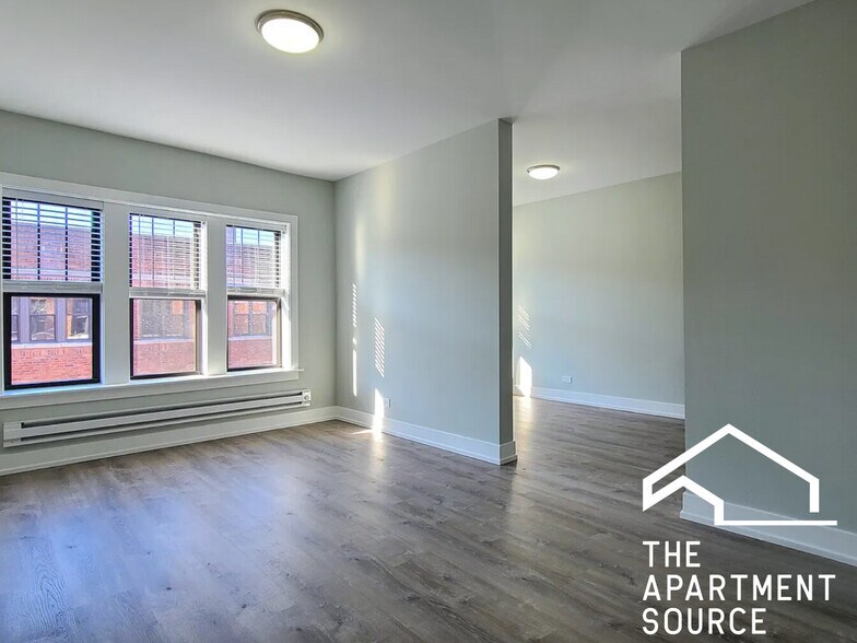 Building Photo - 849 W Cornelia Ave