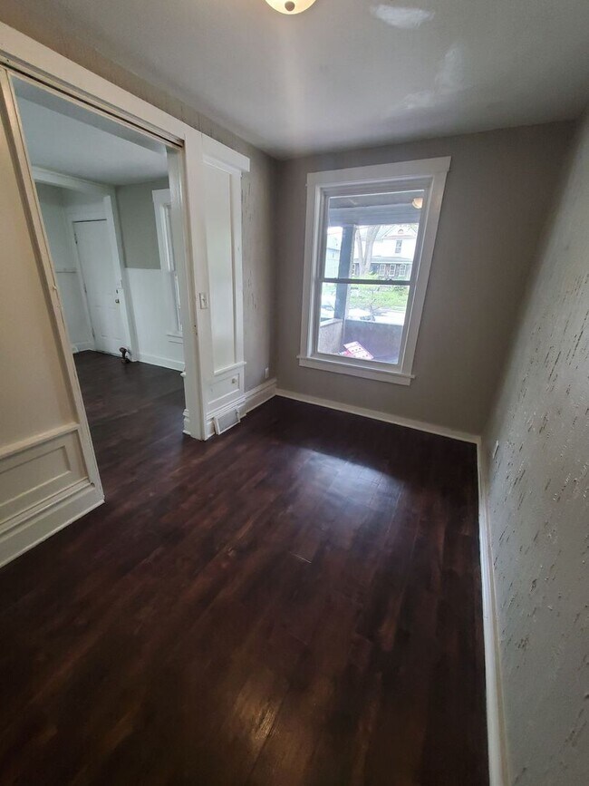Building Photo - 1613-1615 Taylor Ave. (Duplex)