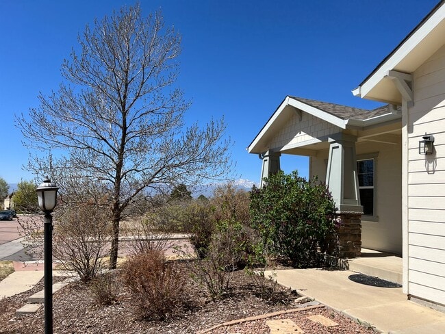 Primary Photo - Pine Creek 5bd Home on Corner Lot 6 month ...