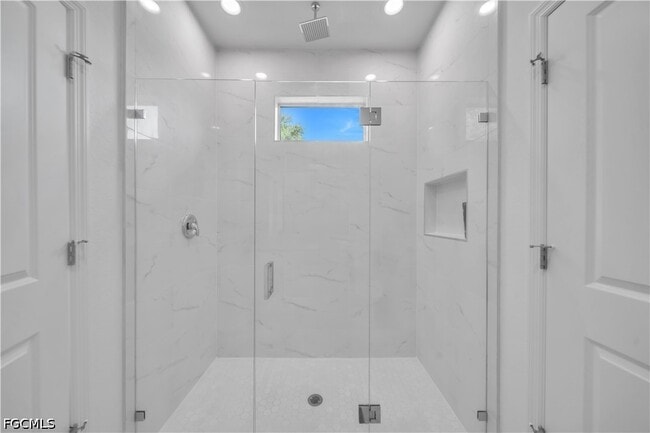 Building Photo - 6007 Kumquat Cir