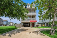 Building Photo - 1333 N Meyer Rd