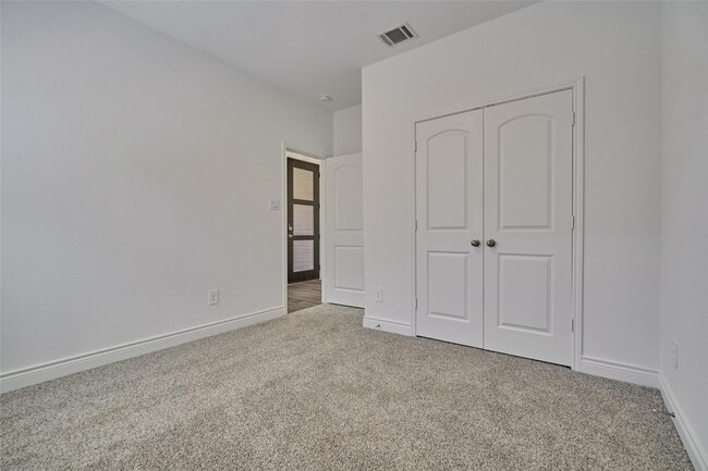 Building Photo - 981 Youth Water Rd