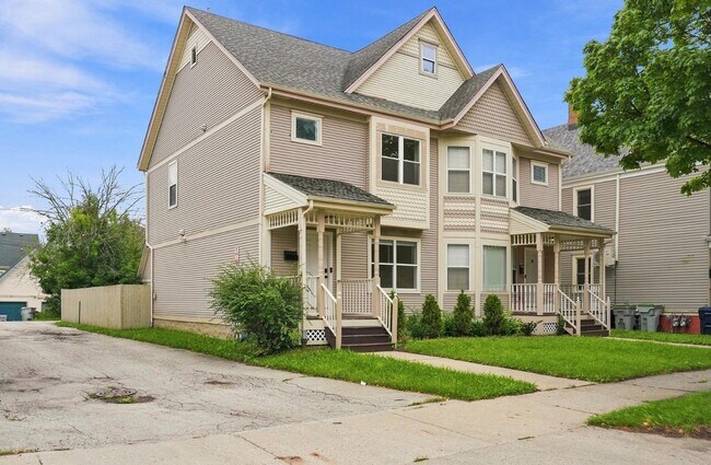 Building Photo - 2118 N Palmer St