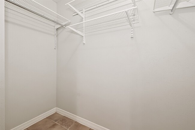 Building Photo - 19531 Woodglen Dr