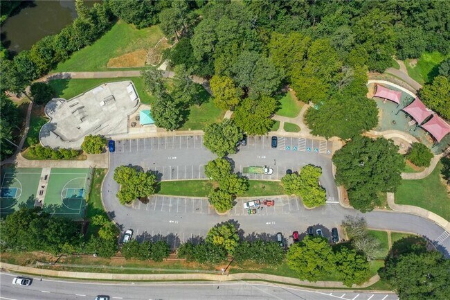 Building Photo - 578 Hardy Water Dr SE