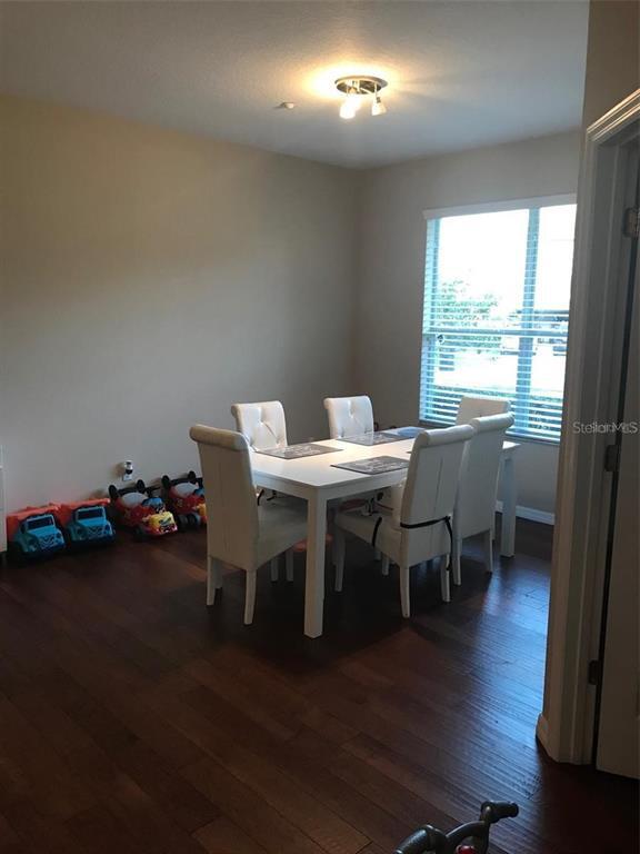 Building Photo - 9985 Cypress Vine Dr