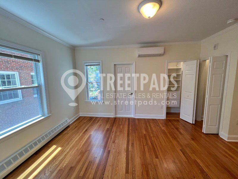 Building Photo - 1 Langdon Sq