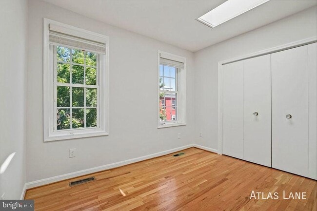Building Photo - 1712 Seaton St NW