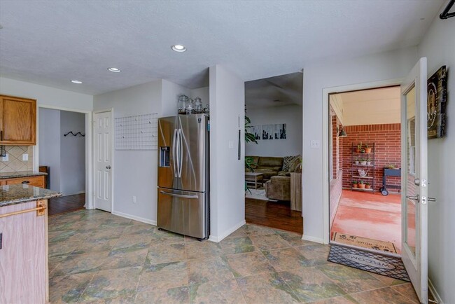 Building Photo - 16022 Capistrano Falls Dr