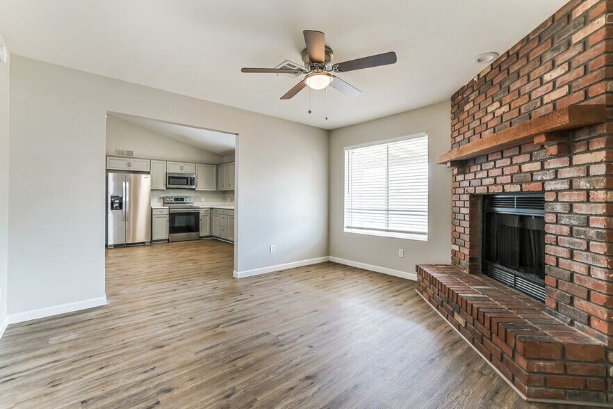 Building Photo - 9365 E Adobe Rd