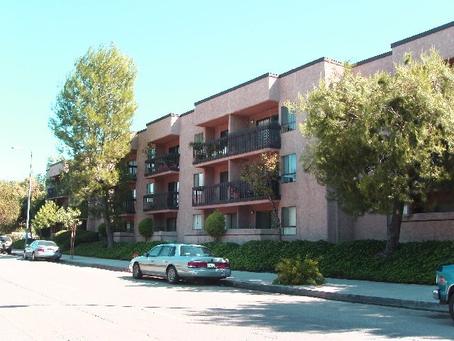 Building Photo - 22100 Burbank Blvd