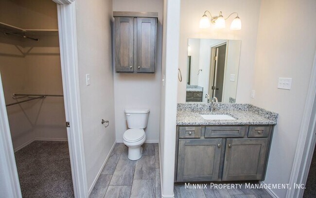 Building Photo - 1144 N 7th St