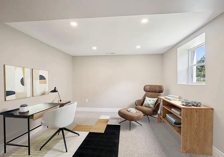 Building Photo - 711 E Butler Pike