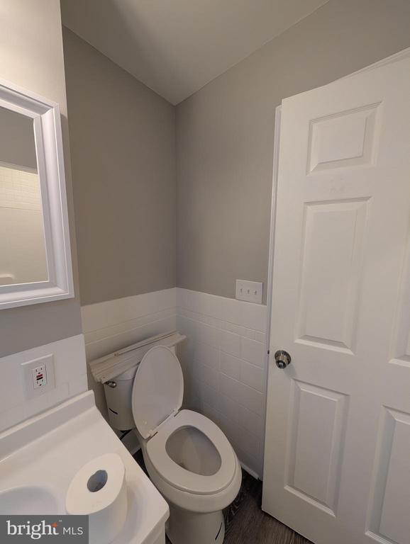 Building Photo - 2 Hawkesbury Ct