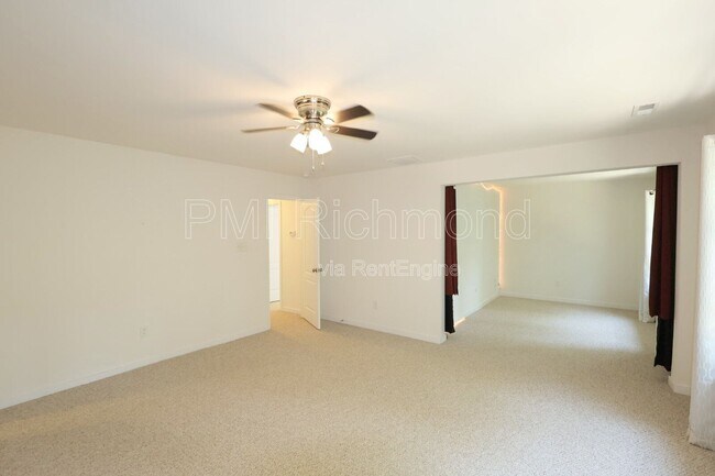 Building Photo - 14106 Shallow Creek Ln