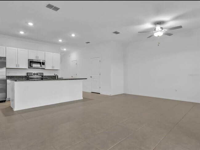 Building Photo - 8971 Gallantree Pl
