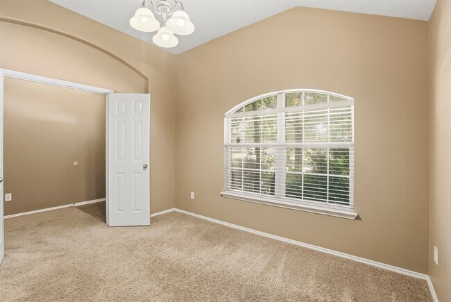 Building Photo - 9618 Red Rugosa Dr