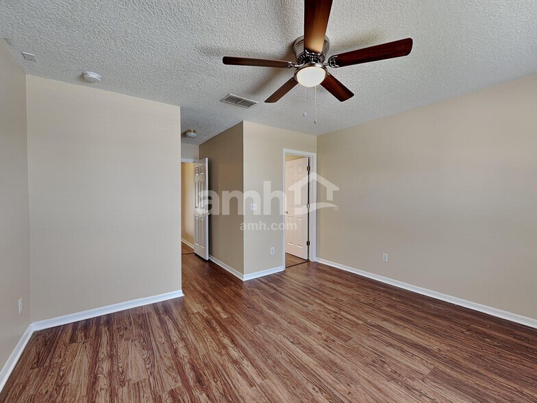 Building Photo - 15319 Torpoint Rd