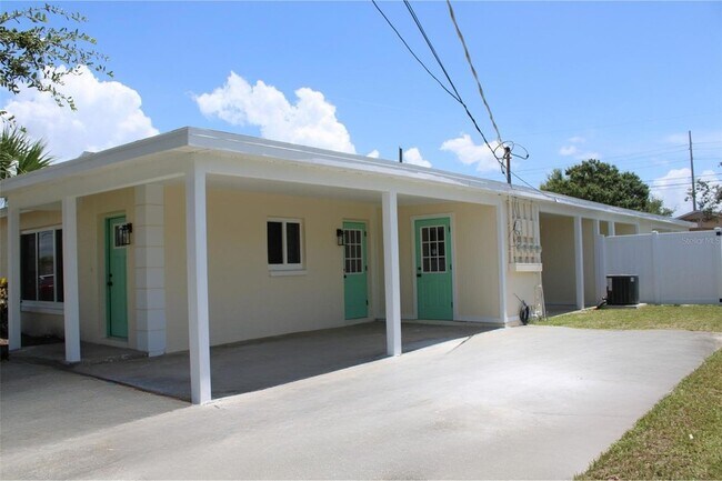 Building Photo - 6013 Fortune Pl
