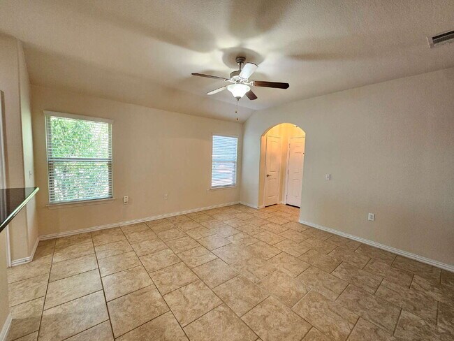 Building Photo - 5601 Little Theater Bend