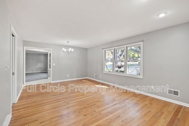 Building Photo - 1222 S 118th St